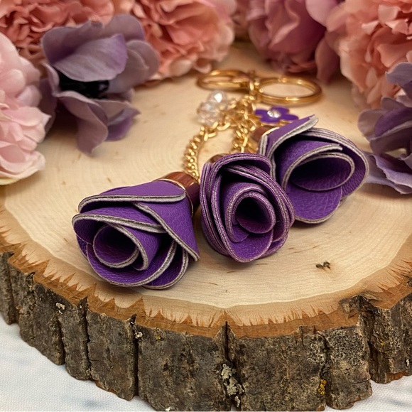 Purple Triple Rose Charm with Beads Keychain - Picture 10 of 14